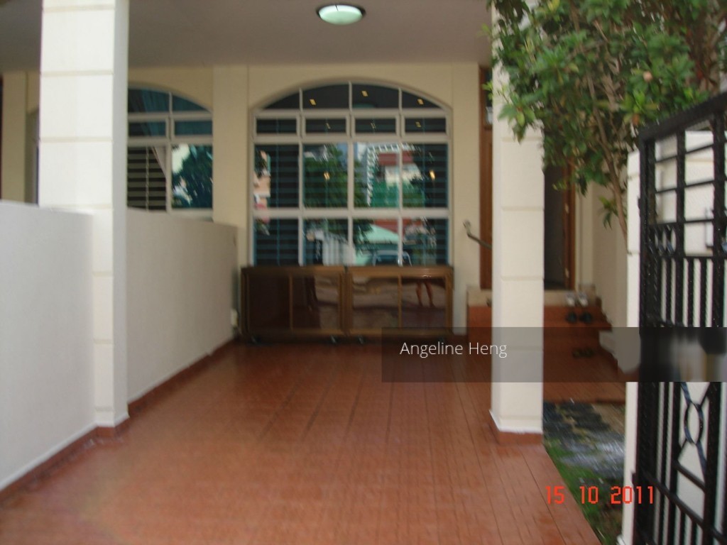 Lorong 104 Changi (D15), Terrace #130641132